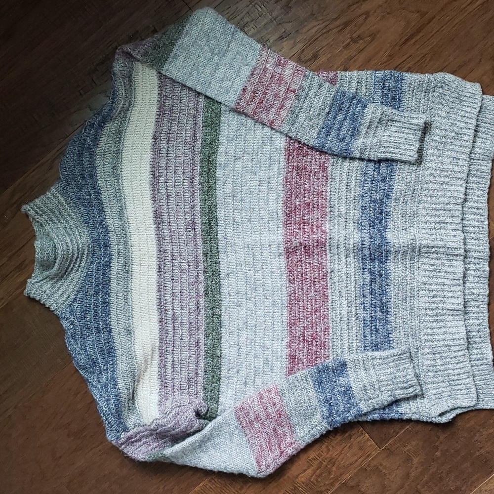 American Eagle Knit Crop Neck Sweater